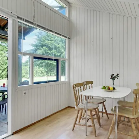 Feriehus 4 Person In Hampen