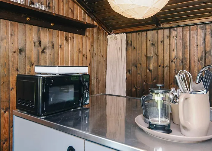 4 Person In Hébergement de vacances Hampen