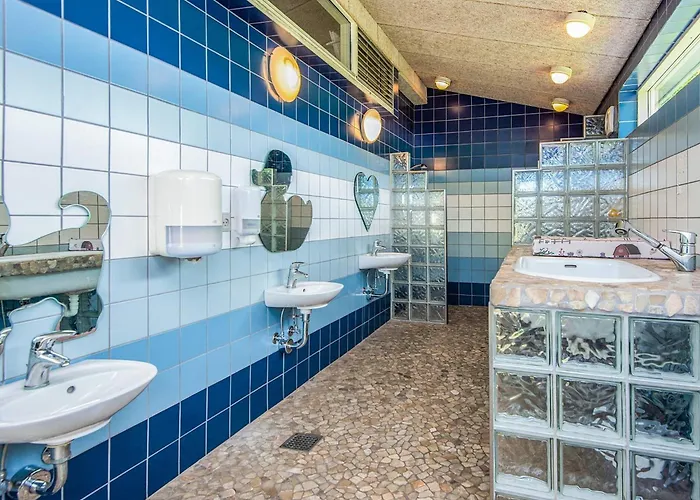 Hébergement de vacances 4 Person In *